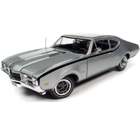 American Muscle Olds Hurst 2 Door Peruvian Silver 1968  1/18