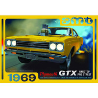 AMT Plymouth GTX Hardtop Pro 1969  1/25