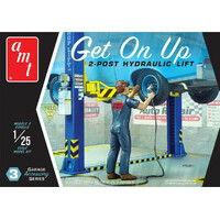 AMT Garage Accessory Kit Get On Up Hydraulic Lift  1/25