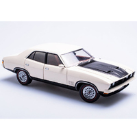 Autoart Ford X8 Falcon GT Sedan Polar White 1/18