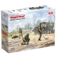 ICM 35018 Danger! Mines! Ukraine Summer 2022 With ZiL-131 & Driver   1/35