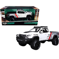 Maisto Chevrolet Colorado ZR2 Pickup Truck 2017 Falken Tyres   1/24