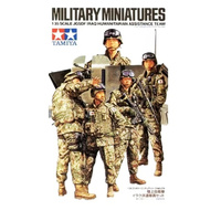 Tamiya 32576 JGSDF  Iraq Humanitarian Assistance Team  1/35
