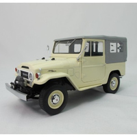 Triple 9 Land Cruiser 1967 FJ40 Closed Soft Top Cream 1/18